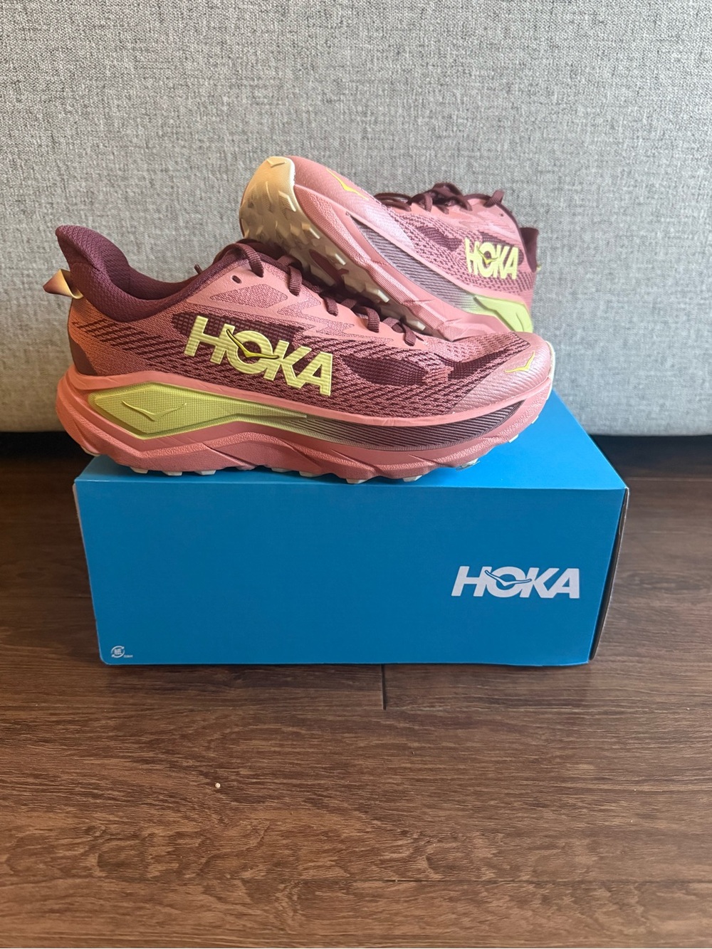 HOKA Women's Challenger 8 Trail Running Shoes